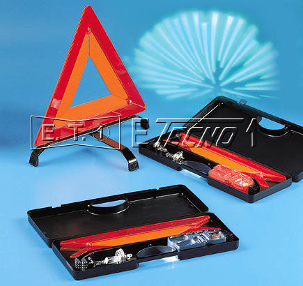 warning triangle with asymetric 12v